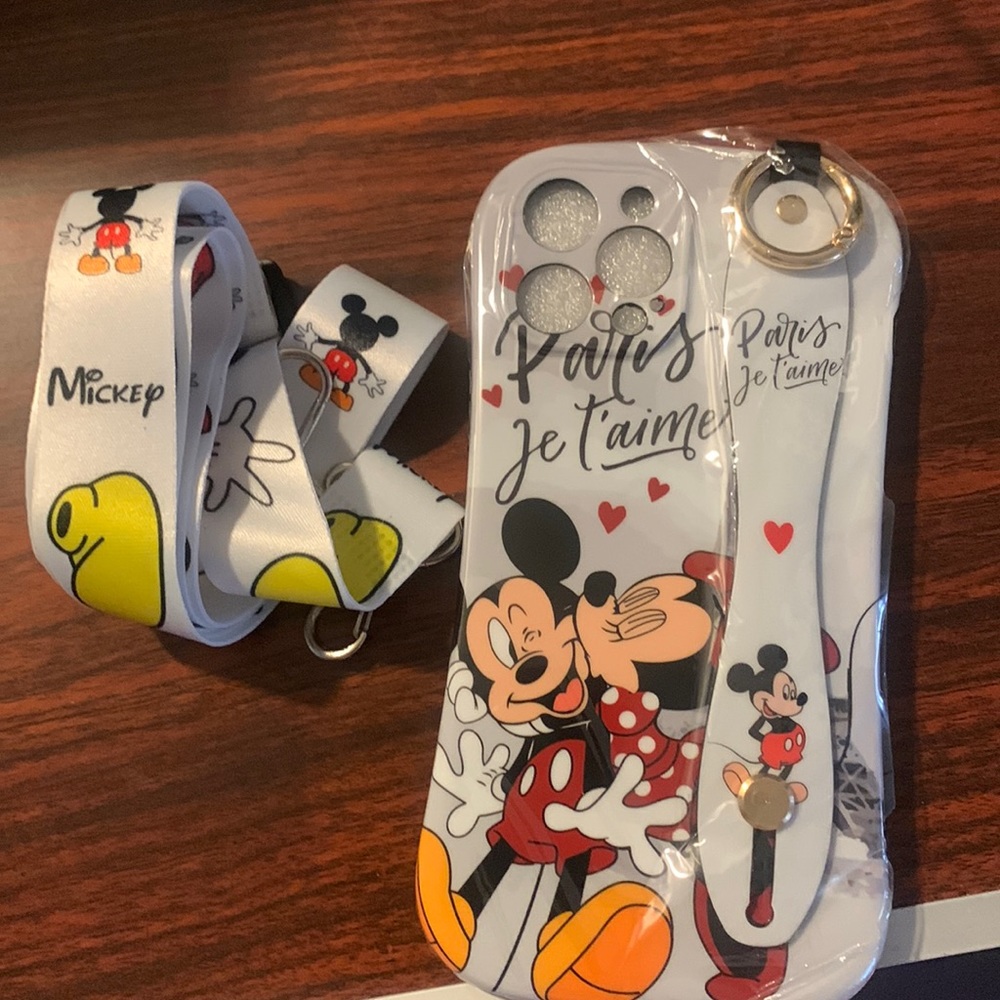 NWT Cute Mickey&Minne Phone case and wrist lanyard strap for iPhone 12 Pro Max - Picture 2 of 8